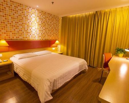 Home Inn Hangzhou Xiasha Wenyuan Road Mass Media College Exterior photo